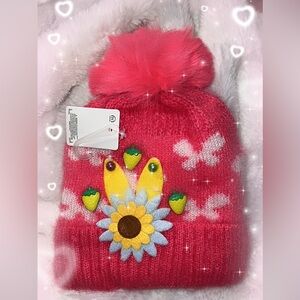 Pom Pom Beanies‎